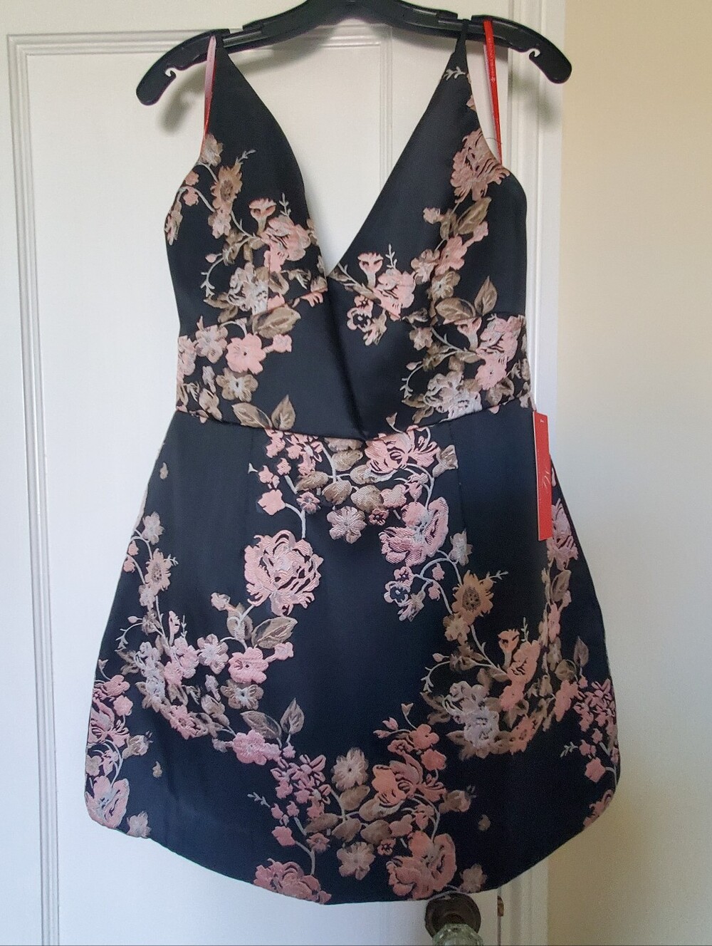 Monique Lhuillier ML Black Embroidered Rose Dress